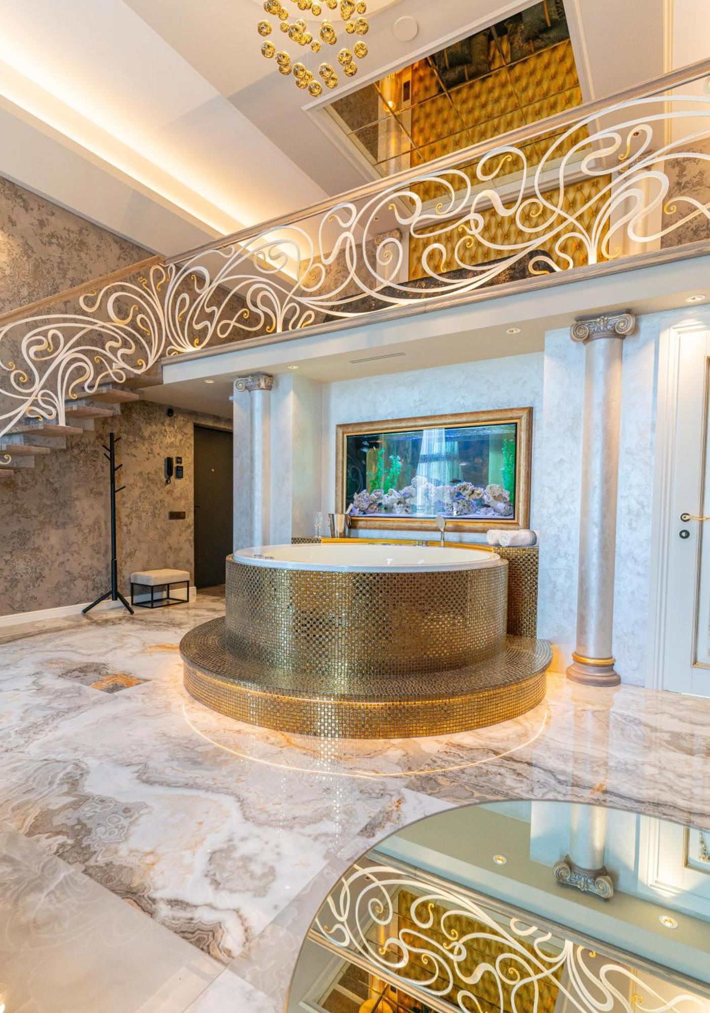 Jacuzzi Exotica Apartment Klaipėda Esterno foto